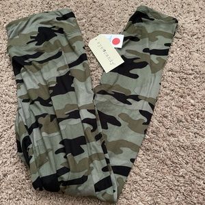 Camouflage leggings, brand new